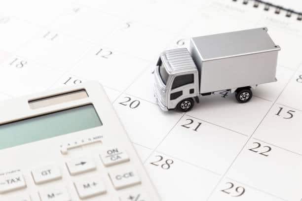 Planning import schedules and calculating costs for goods from Japan.